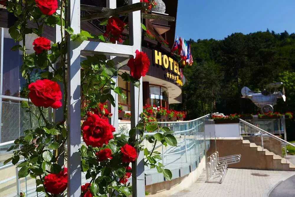 Photo 3 of Hotel EROPLÁN Superior